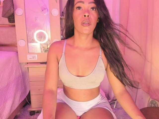 laylacarteer live cam on BongaCams