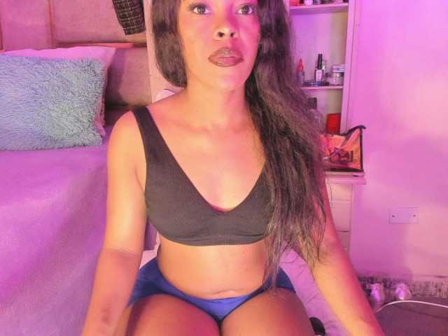 laylacarteer live cam on BongaCams