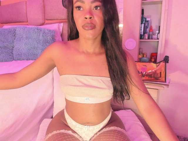 laylacarteer live cam on BongaCams