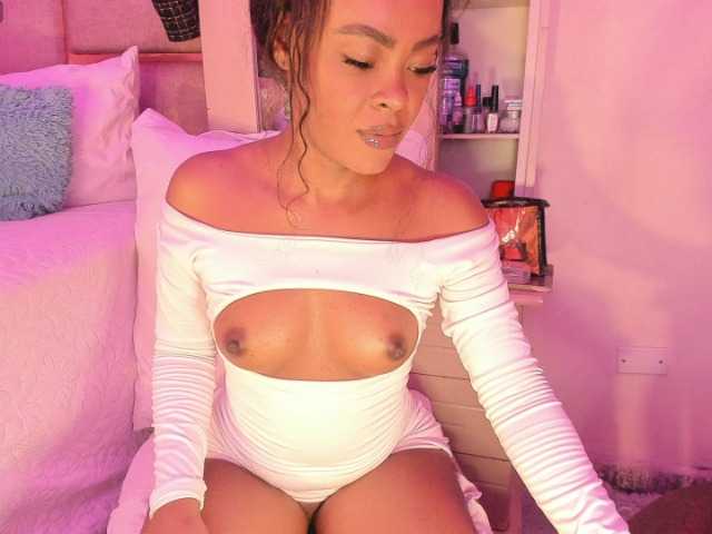 laylacarteer live cam on BongaCams