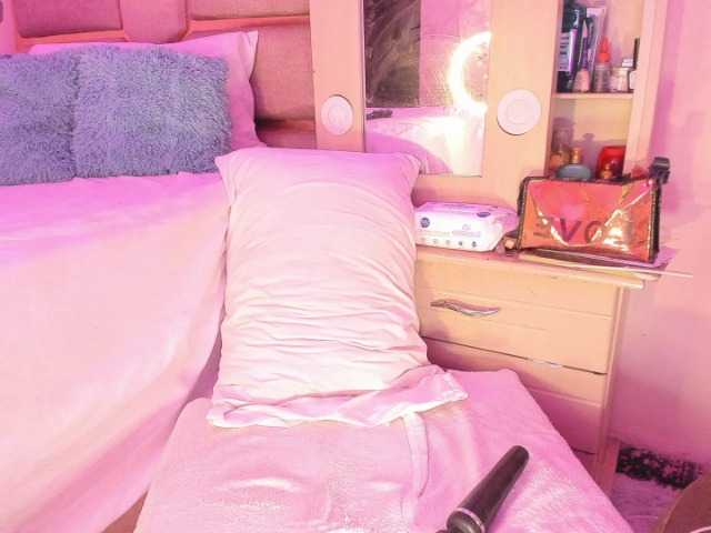 laylacarteer live cam on BongaCams