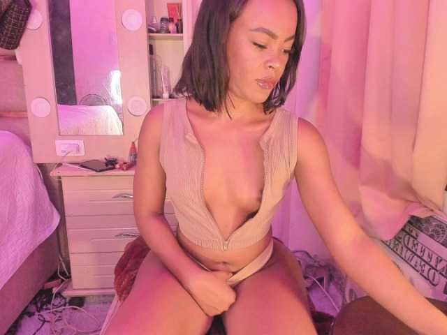 laylacarteer live cam on BongaCams