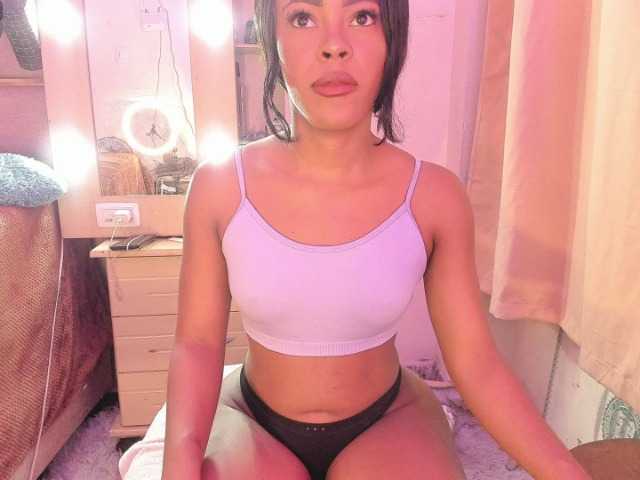 laylacarteer live cam on BongaCams