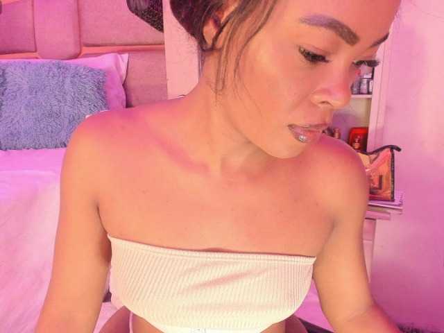 laylacarteer live cam on BongaCams