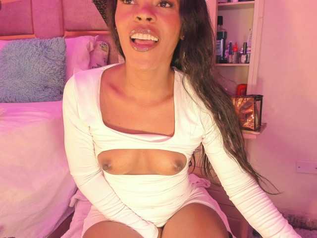 laylacarteer live cam on BongaCams