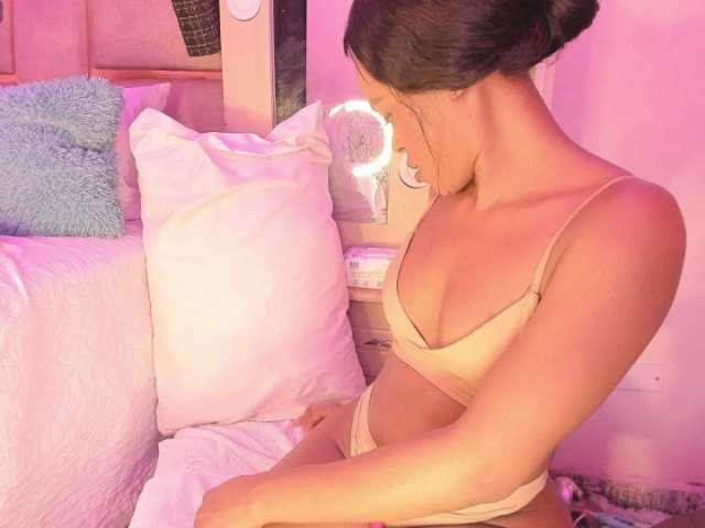 laylacarteer live cam on BongaCams