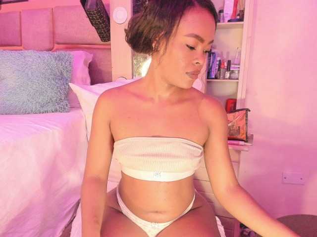 laylacarteer live cam on BongaCams
