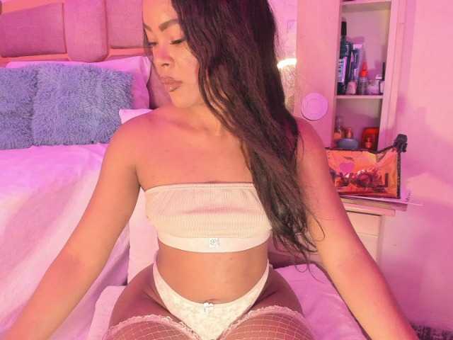 laylacarteer live cam on BongaCams