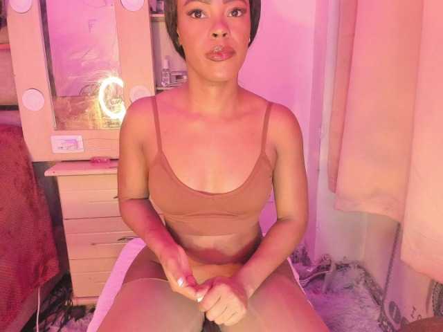 laylacarteer live cam on BongaCams