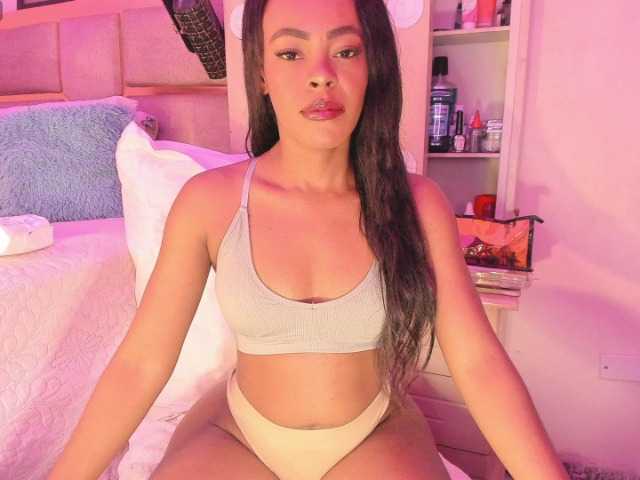 laylacarteer live cam on BongaCams