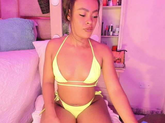 laylacarteer live cam on BongaCams