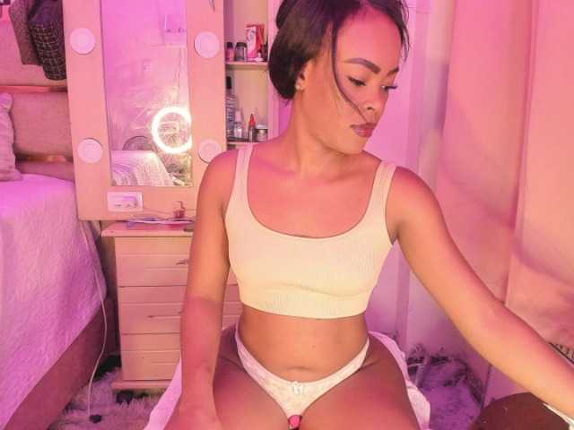 laylacarteer live cam on BongaCams