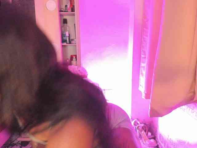 laylacarteer webcam