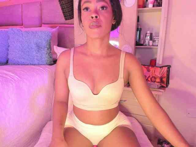 laylacarteer webcam