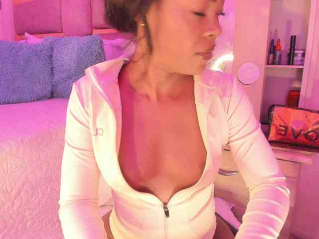 laylacarteer webcam