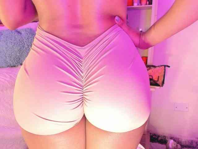 laylacarteer webcam