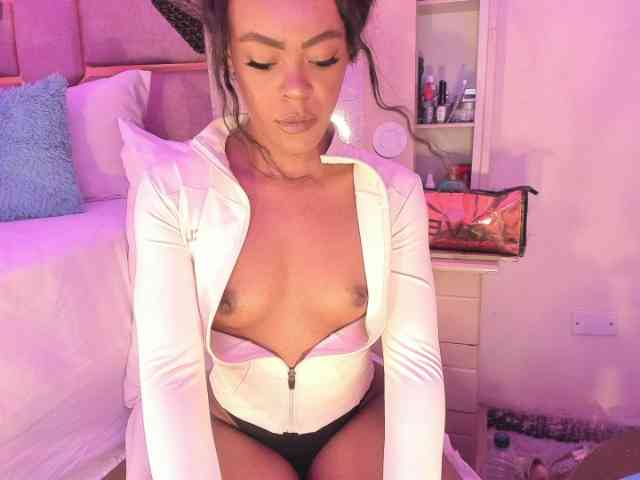 laylacarteer webcam