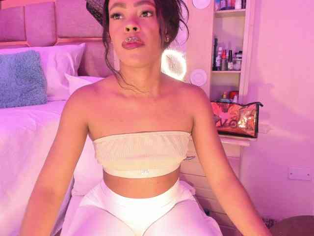 laylacarteer webcam