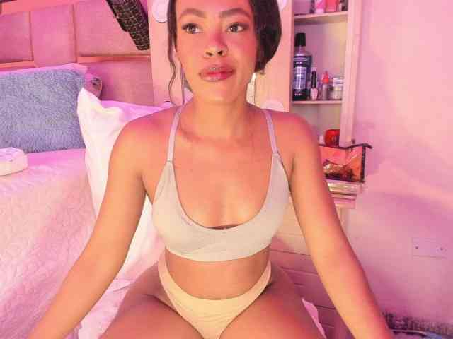 laylacarteer webcam