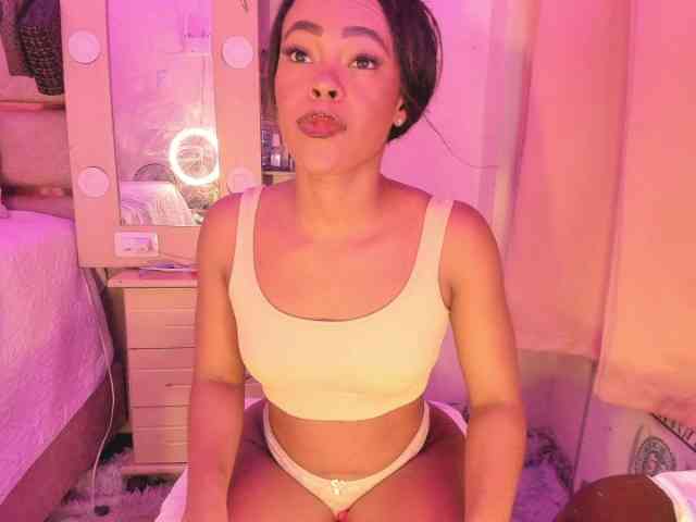 laylacarteer webcam