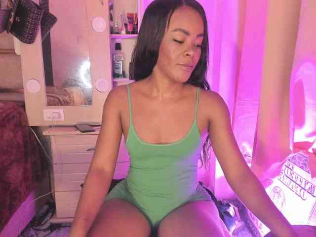 laylacarteer webcam
