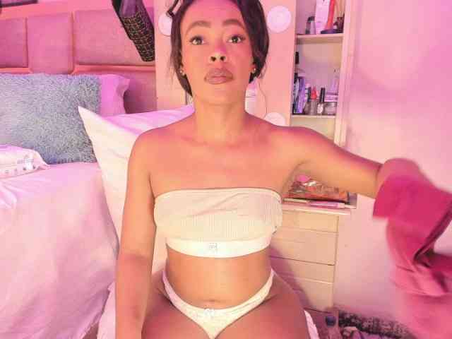 laylacarteer webcam