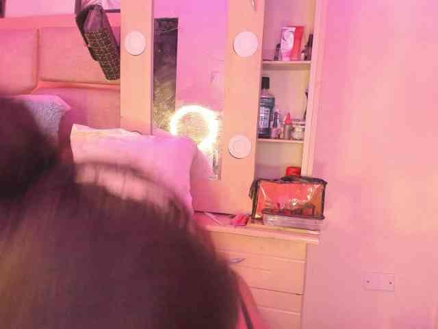 laylacarteer webcam