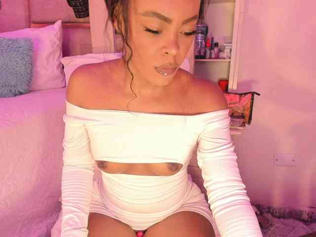 laylacarteer Live Webcam on BongaCams