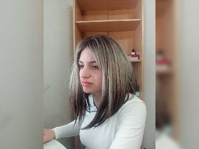 Sonyagasay live cam on BongaCams