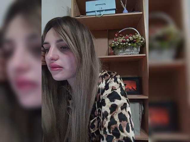Sonyagasay live cam on BongaCams