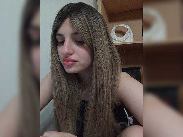 Sonyagasay live cam on BongaCams