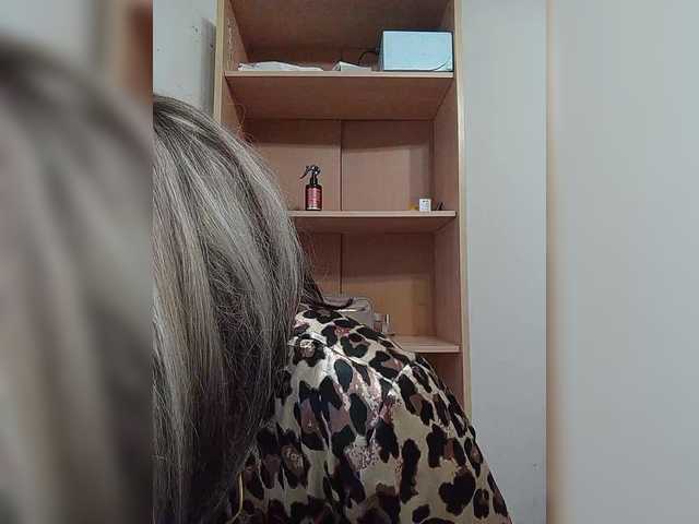 Sonyagasay live cam on BongaCams