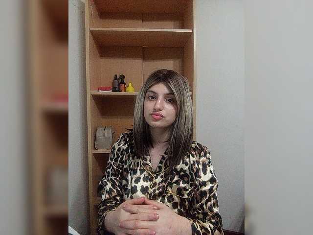 Sonyagasay live cam on BongaCams