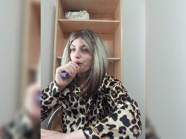 Sonyagasay live cam on BongaCams