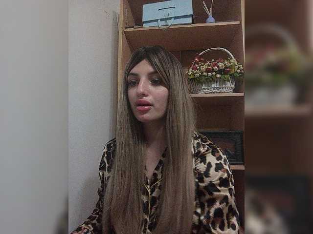 Sonyagasay live cam on BongaCams