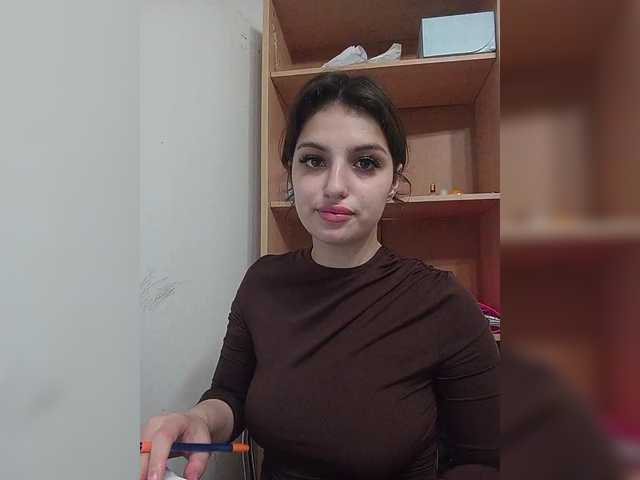Sonyagasay live cam on BongaCams