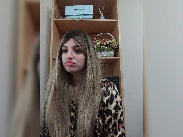 Sonyagasay live cam on BongaCams