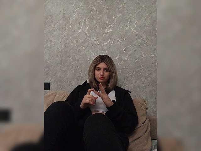 Sonyagasay live cam on BongaCams