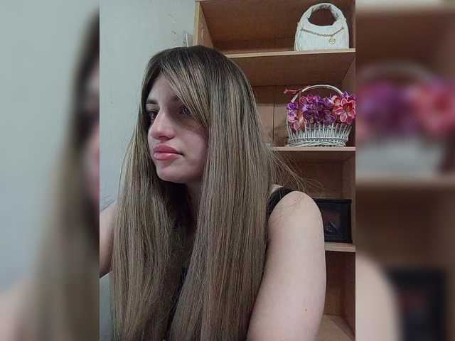 Sonyagasay live cam on BongaCams