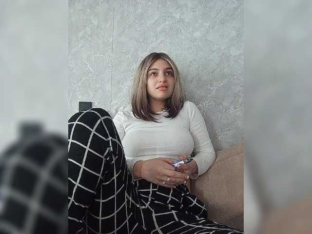 Sonyagasay live cam on BongaCams