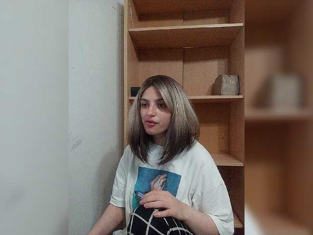 Sonyagasay live cam on BongaCams