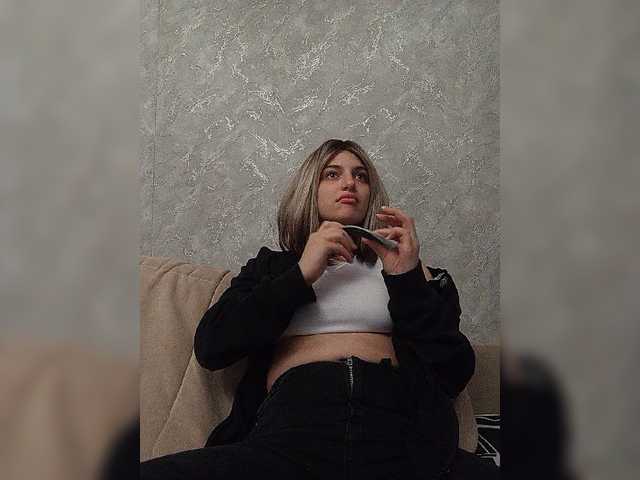 Sonyagasay live cam on BongaCams