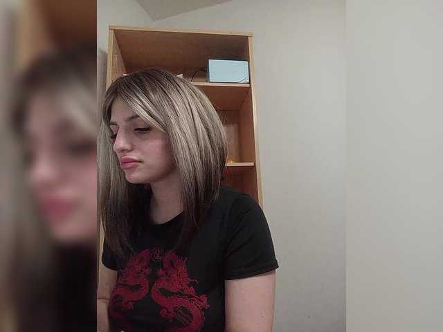 Sonyagasay live cam on BongaCams