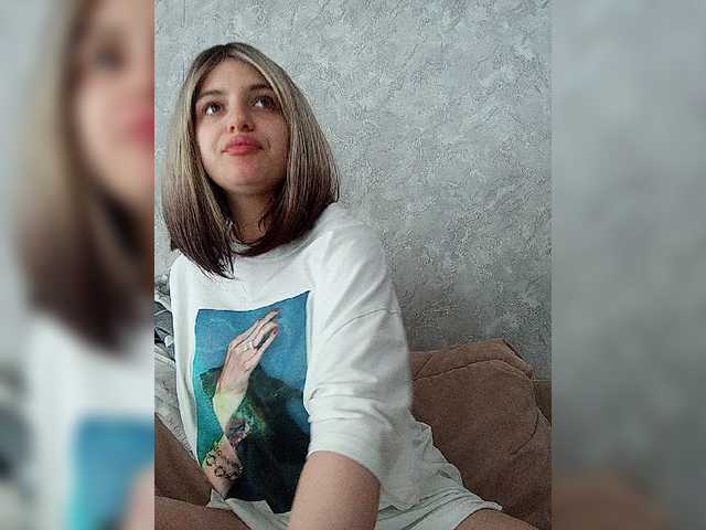 Sonyagasay live cam on BongaCams