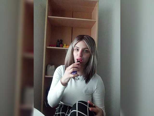 Sonyagasay live cam on BongaCams