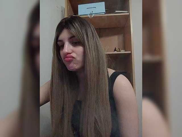 Sonyagasay live cam on BongaCams