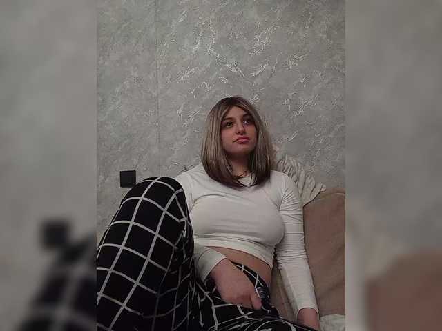 Sonyagasay live cam on BongaCams