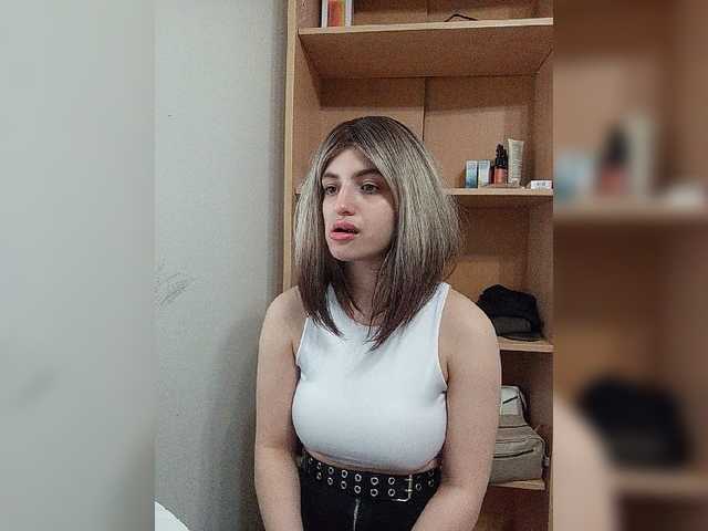 Sonyagasay live cam on BongaCams