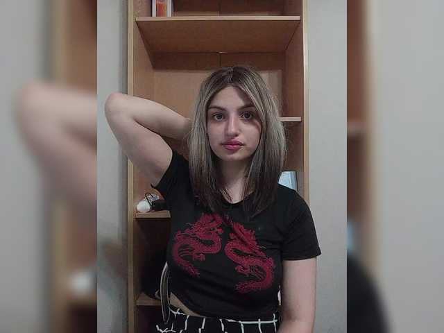 Sonyagasay live cam on BongaCams