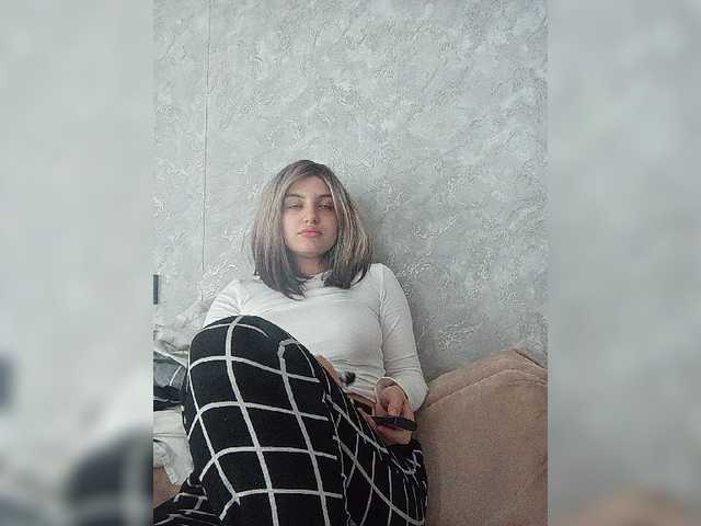 Sonyagasay live cam on BongaCams